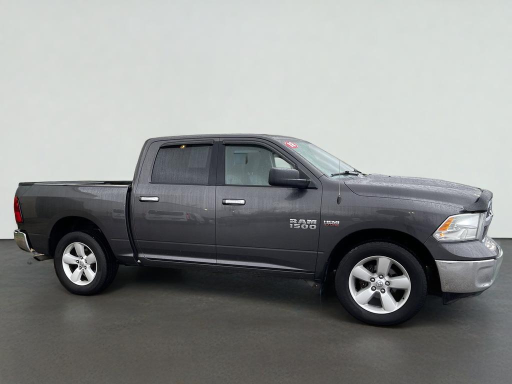 2018 RAM 1500 SLT