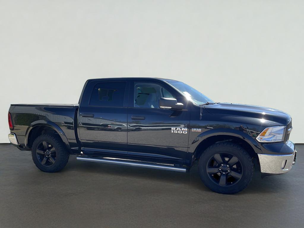 2017 RAM 1500 SLT