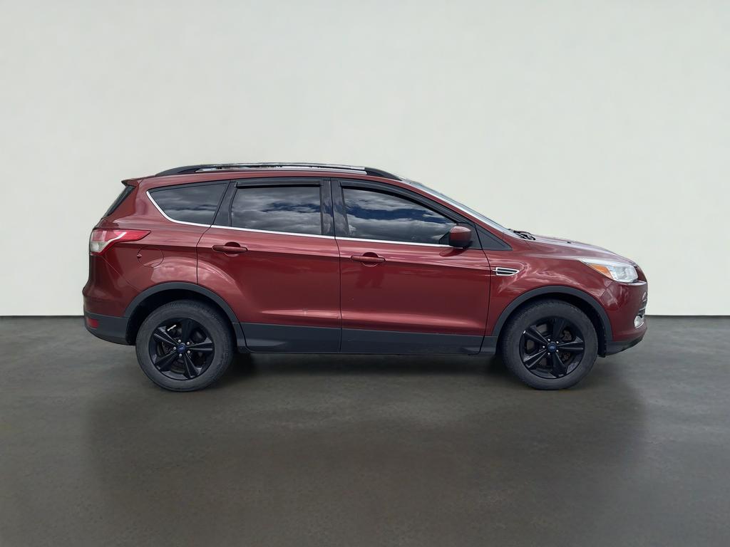 Used 2014 Ford Escape SE with VIN 1FMCU9G92EUE43899 for sale in Gaylord, MI