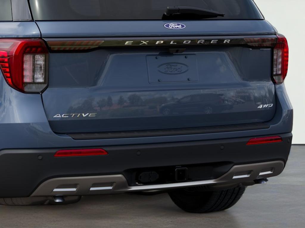 2027 Ford Explorer Active w/200A Pkg