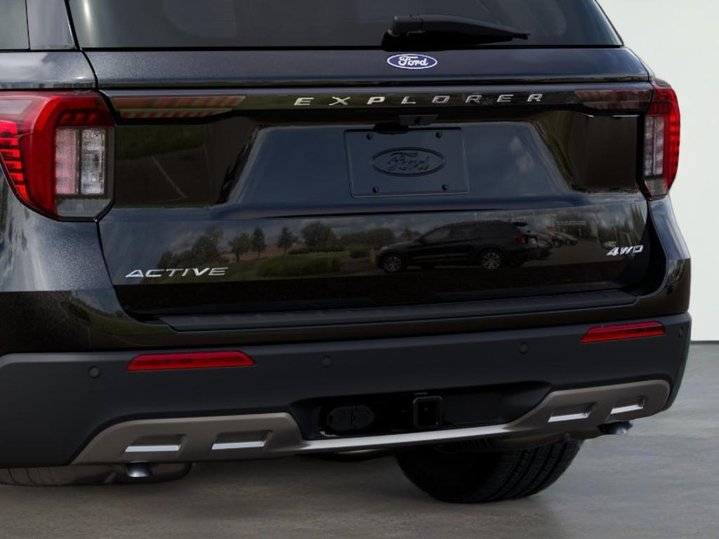 2027 Ford Explorer Active w/200A Pkg