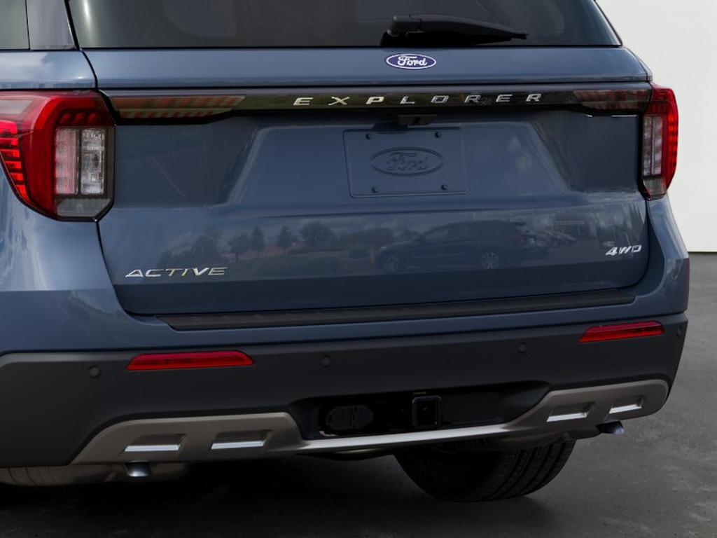 2027 Ford Explorer Active w/200A Pkg