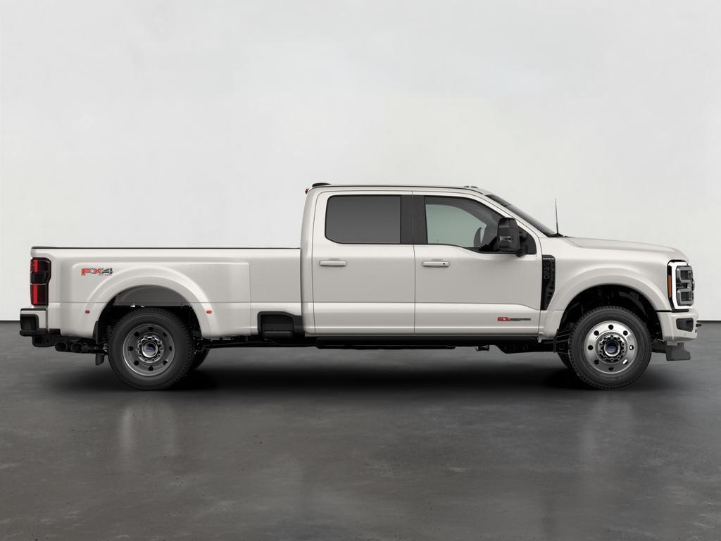 2027 Ford Super Duty F-450 DRW Platinum