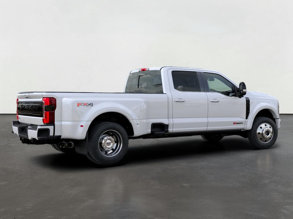 2027 Ford Super Duty F-450 DRW Platinum