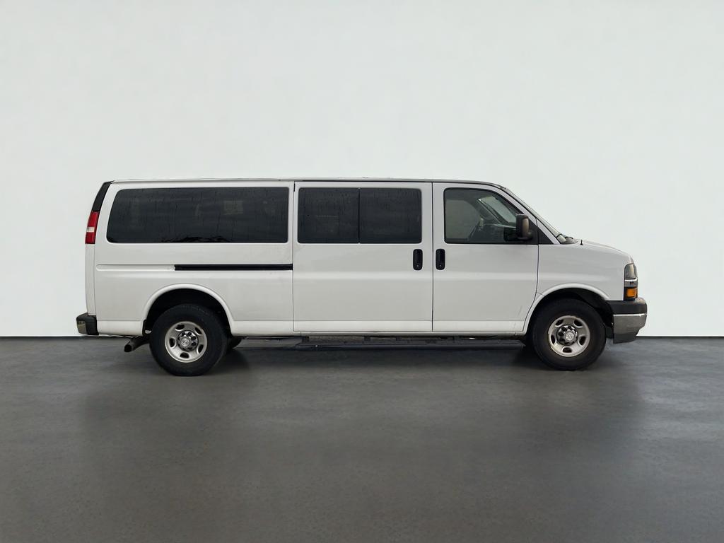 2019 Chevrolet Express Passenger LT