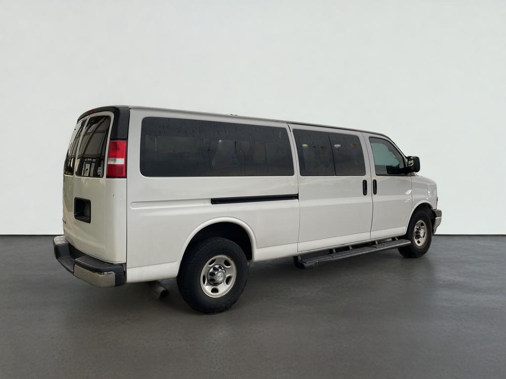 2019 Chevrolet Express Passenger LT
