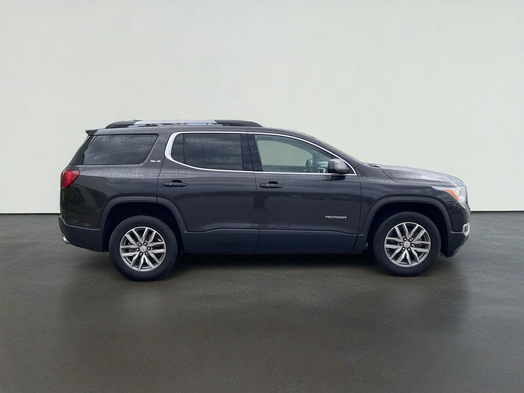 2017 GMC Acadia SLE