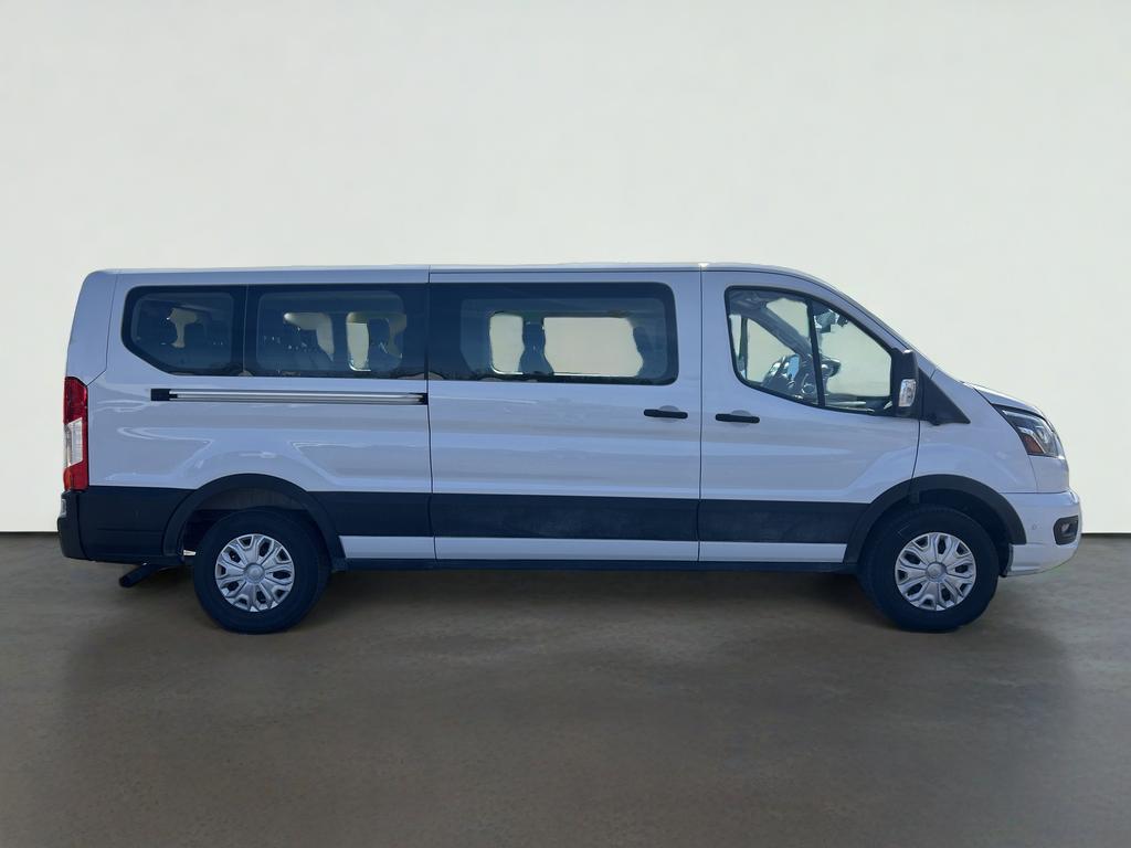 2023 Ford Transit Passenger Wagon XLT