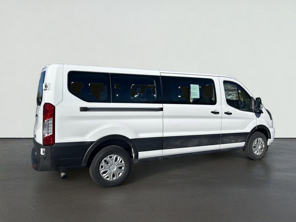 2023 Ford Transit Passenger Wagon XLT