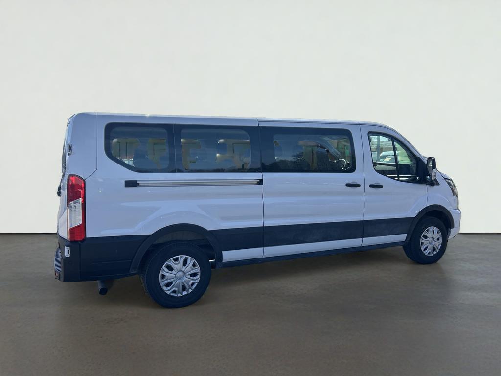 2023 Ford Transit Passenger Wagon XLT