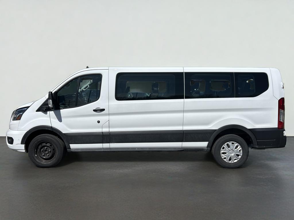 2023 Ford Transit Passenger Wagon XLT