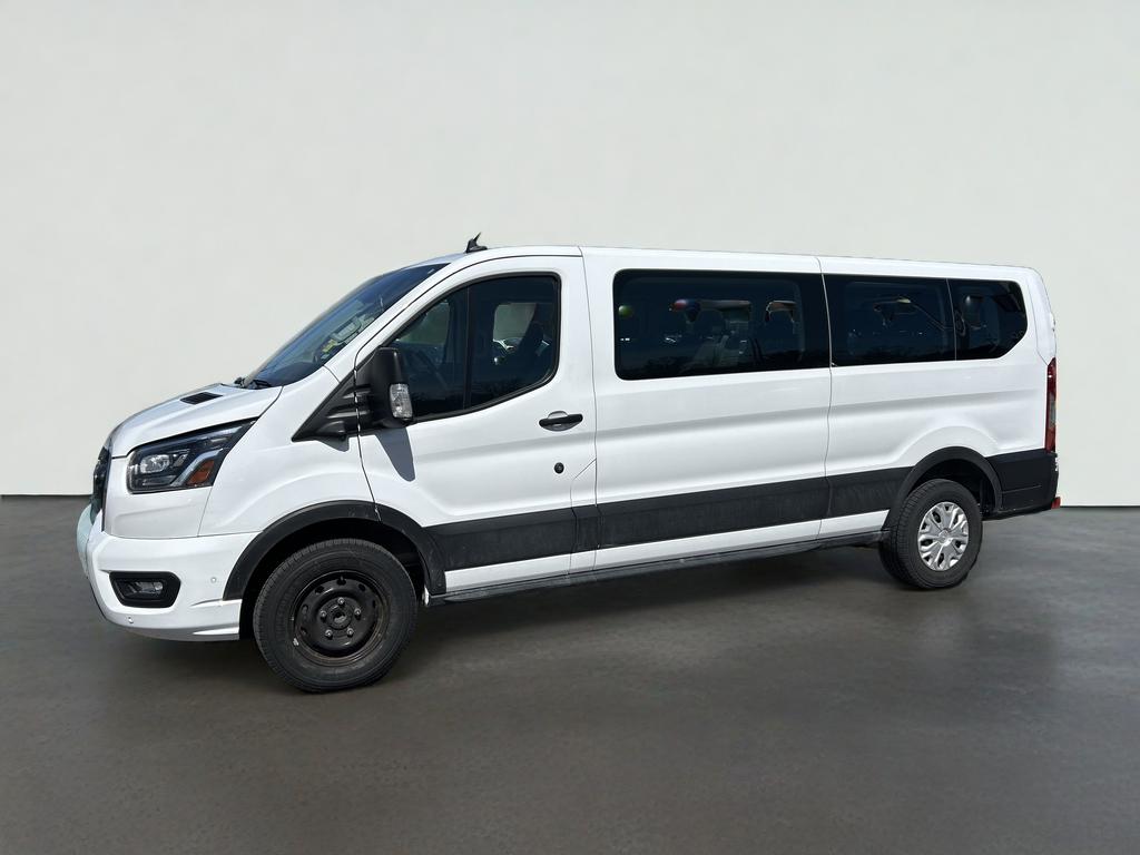 2023 Ford Transit Passenger Wagon XLT