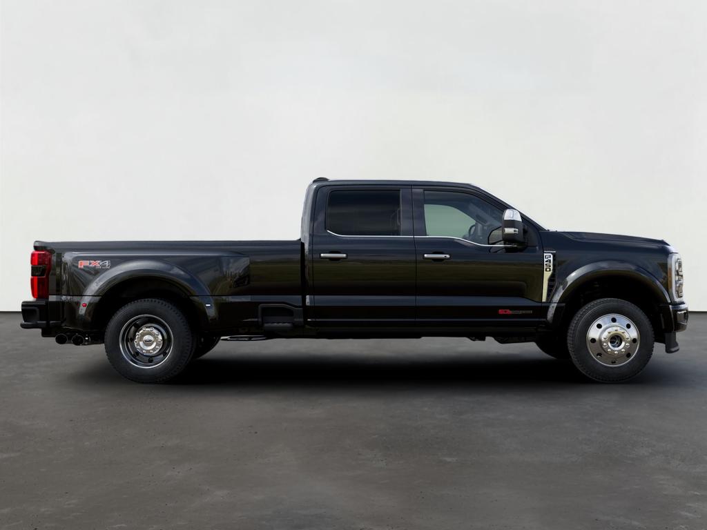 2027 Ford Super Duty F-450 DRW Platinum