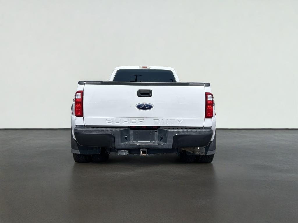 2010 Ford Super Duty F-350 DRW XL