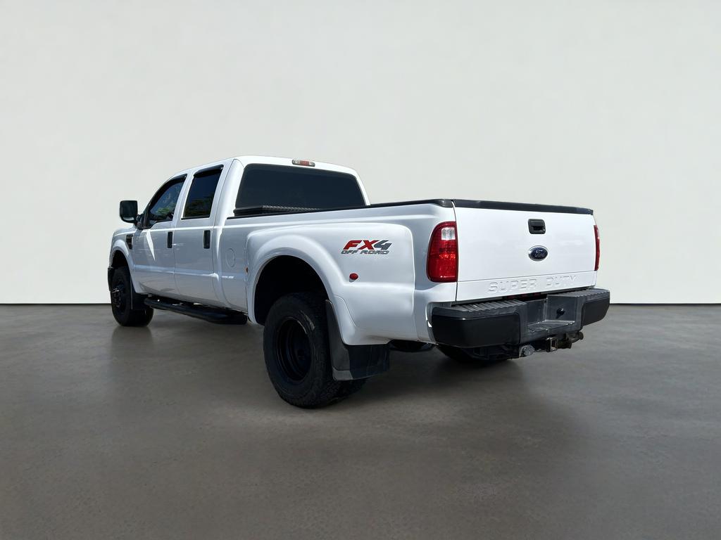 2010 Ford Super Duty F-350 DRW XL
