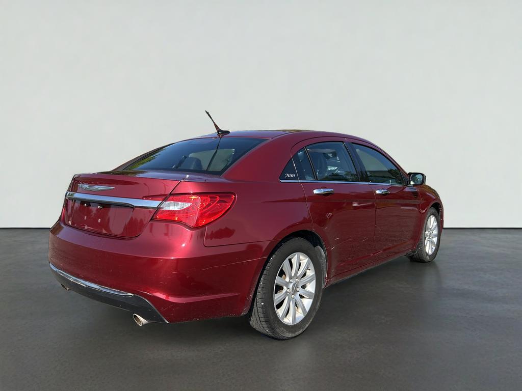2013 Chrysler 200 Limited