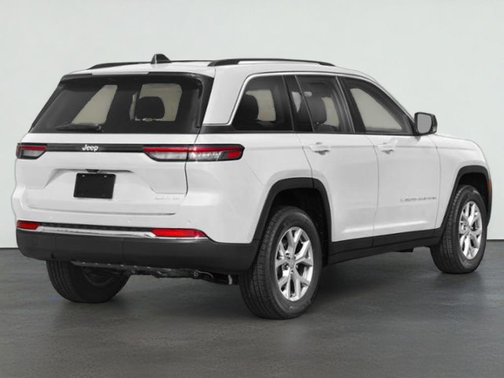 2022 Jeep Grand Cherokee Laredo 4x4