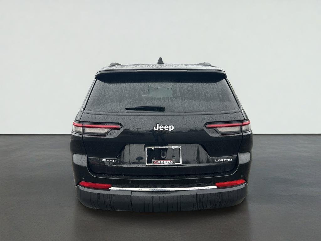 2023 Jeep Grand Cherokee L Laredo 4x4