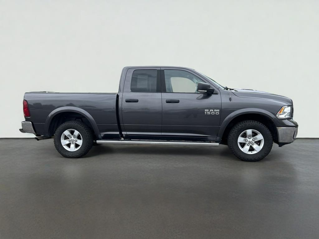 2016 RAM 1500 SLT