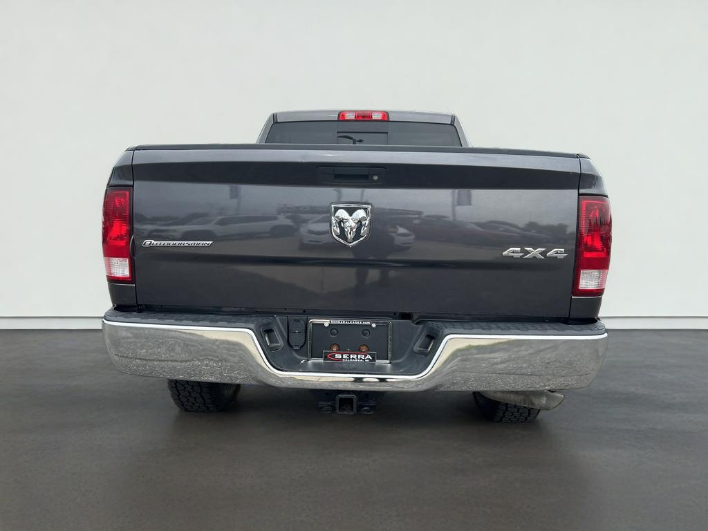 2016 RAM 1500 SLT