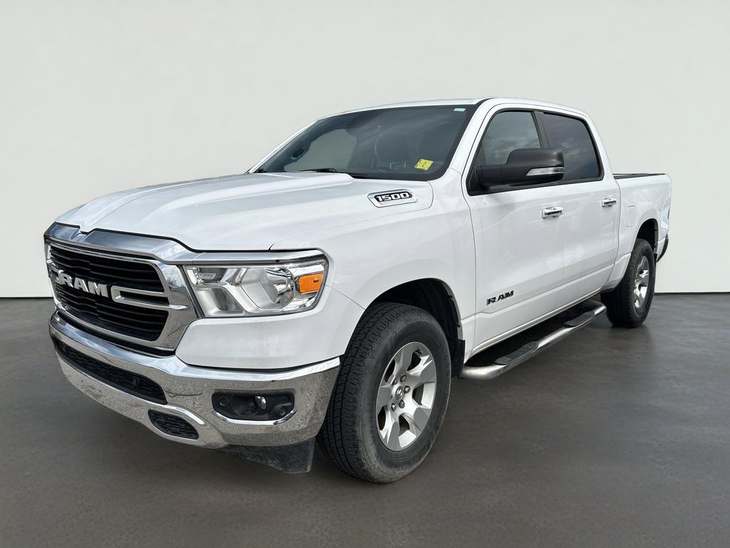 2020 RAM 1500 Big Horn Crew Cab 4x4 5'7' Box
