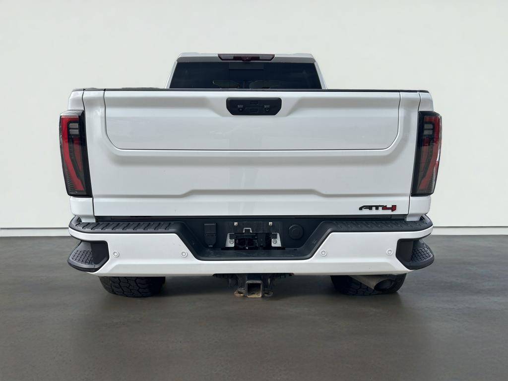 2024 GMC Sierra 2500HD 4WD Crew Cab Standard Bed AT4