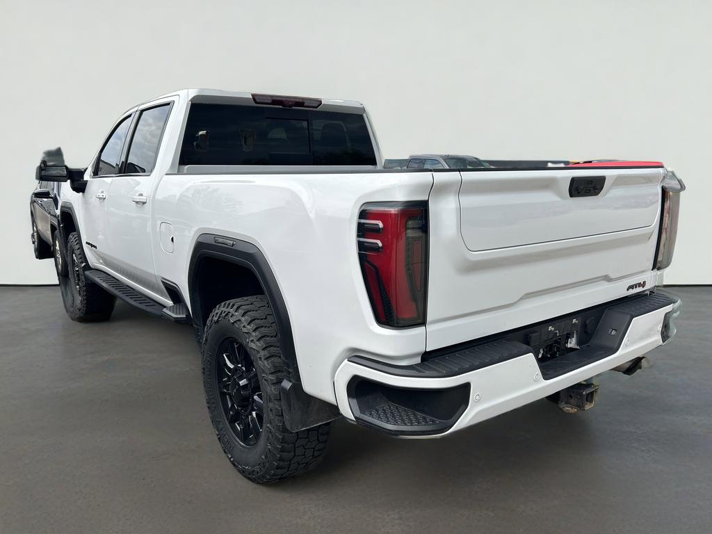 2024 GMC Sierra 2500HD 4WD Crew Cab Standard Bed AT4