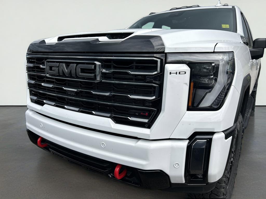 2024 GMC Sierra 2500HD 4WD Crew Cab Standard Bed AT4