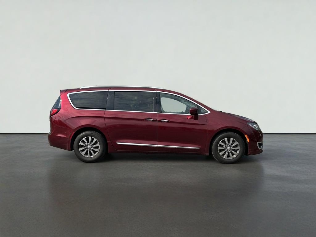 2019 Chrysler Pacifica Touring L Plus