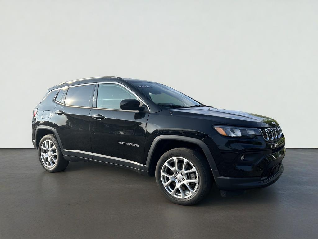 2023 Jeep Compass Latitude Lux FWD