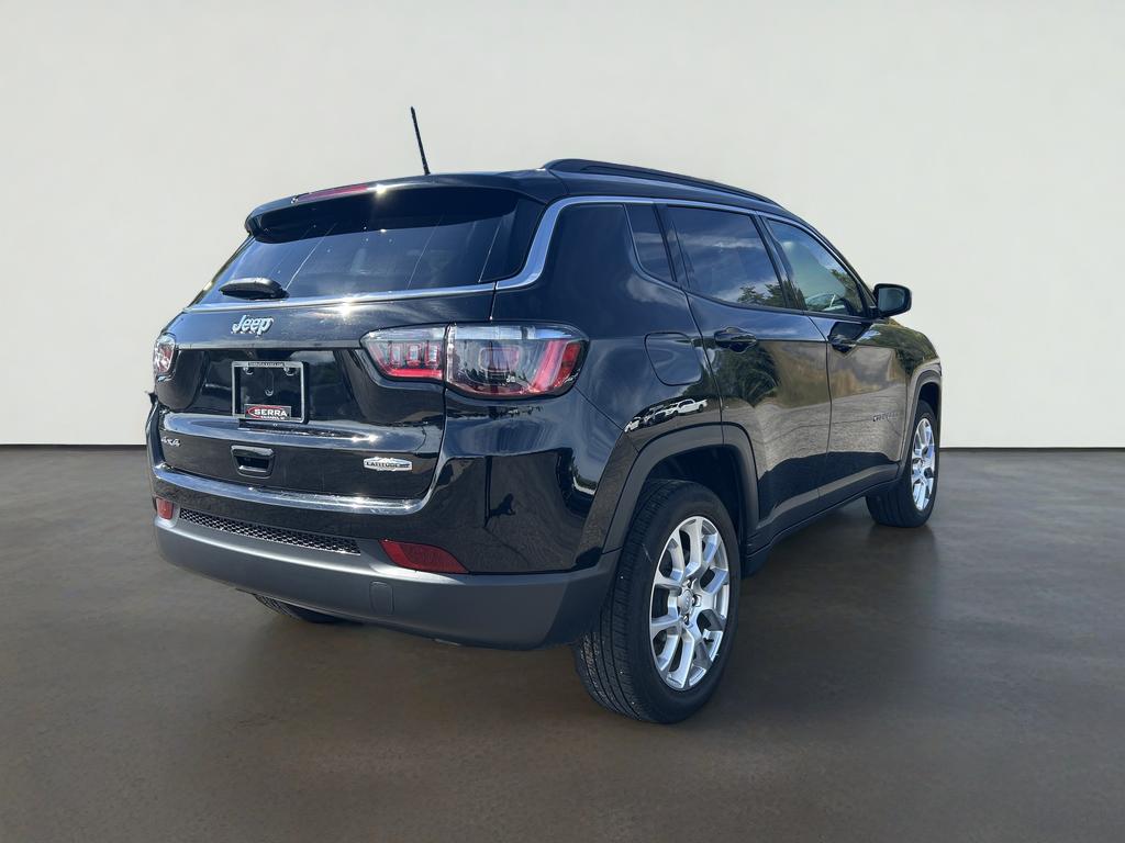 2023 Jeep Compass Latitude Lux FWD
