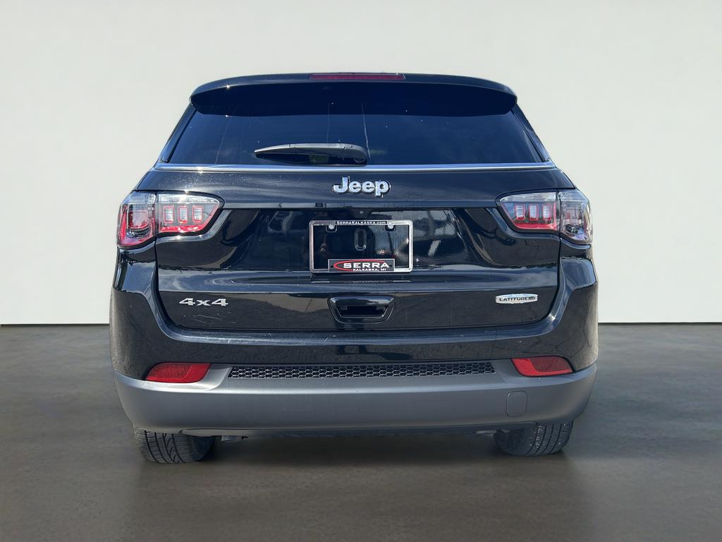 2023 Jeep Compass Latitude Lux FWD