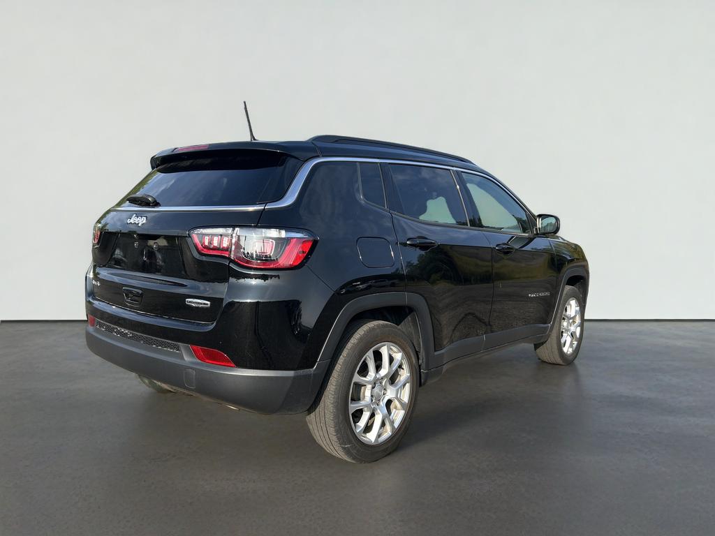2023 Jeep Compass Latitude Lux FWD