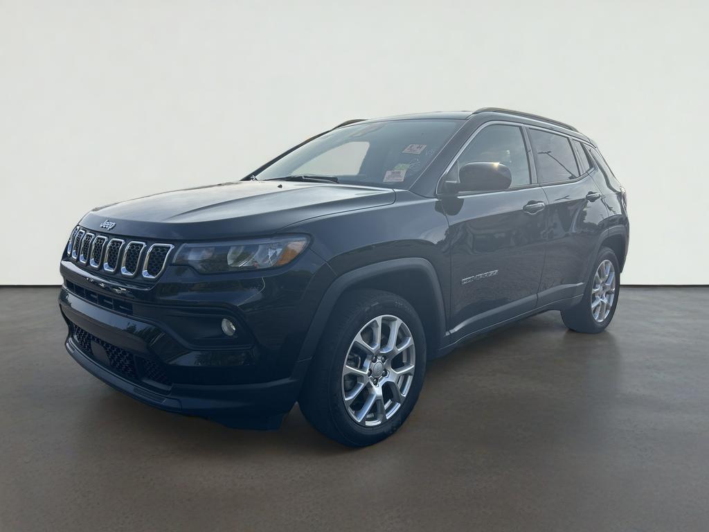 2023 Jeep Compass Latitude Lux FWD