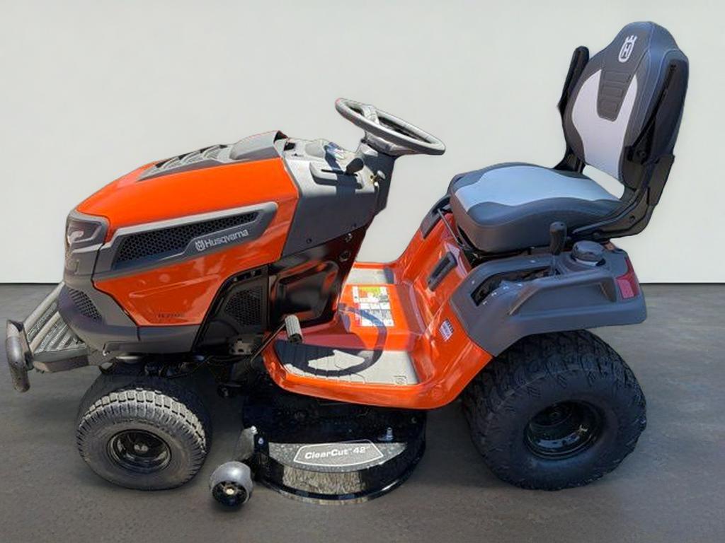 2026 Husqvarna . 970847001 42" TS 275XD