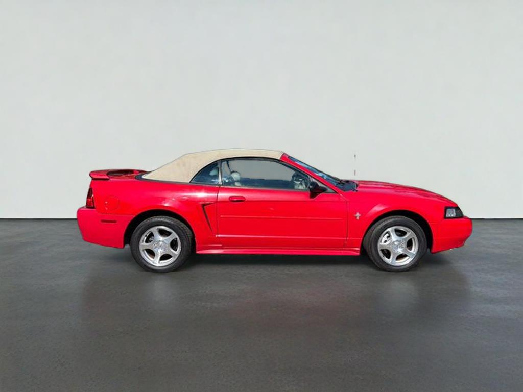 2003 Ford Mustang V6