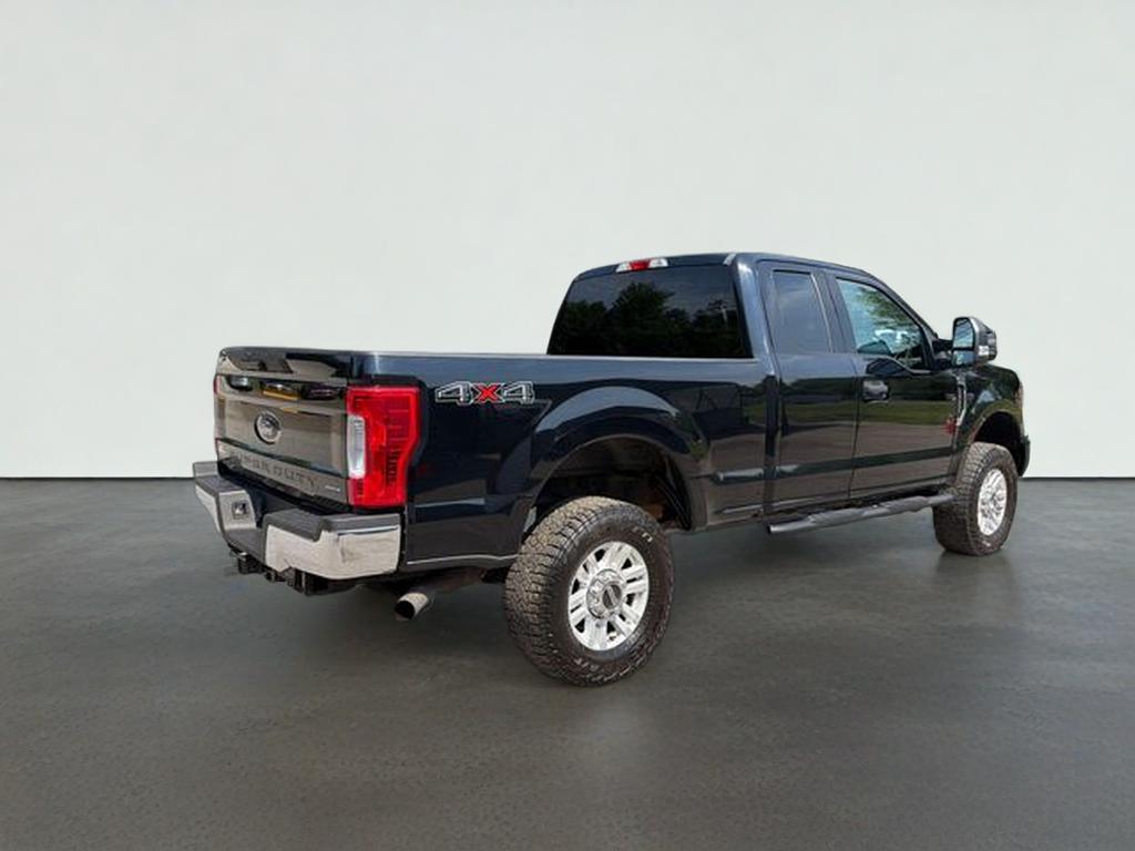 2017 Ford F-250SD XLT