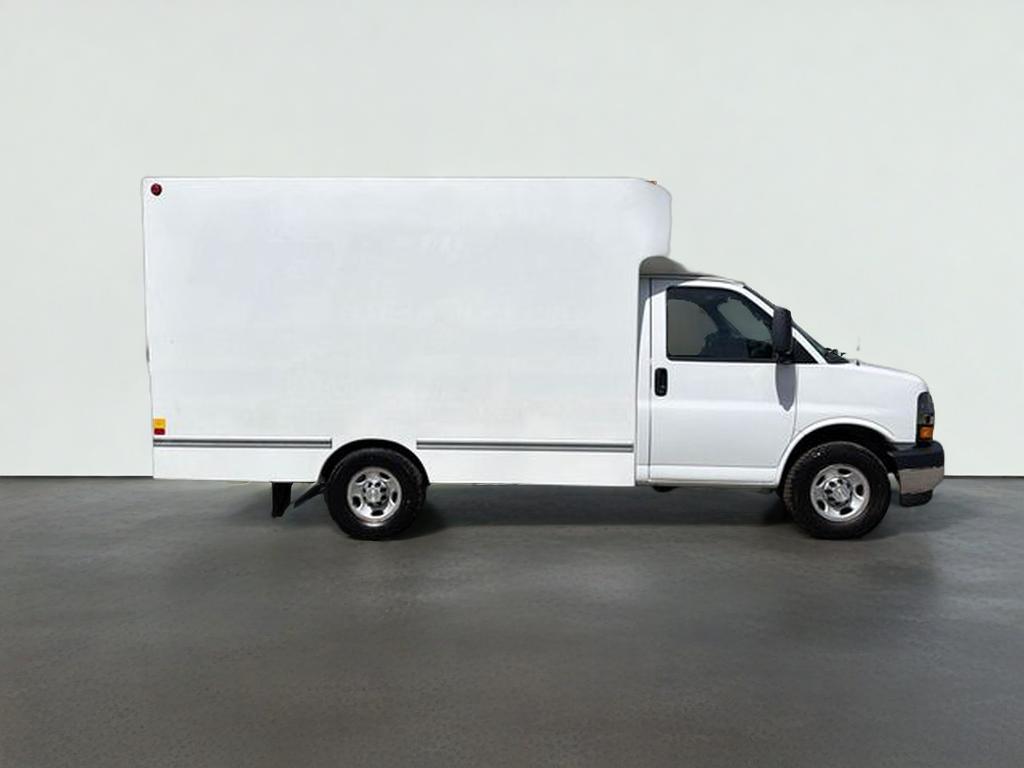 2020 Chevrolet Express 3500 Work Van Cutaway