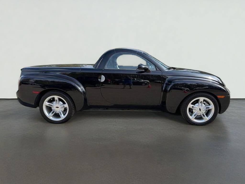 2004 Chevrolet SSR Base