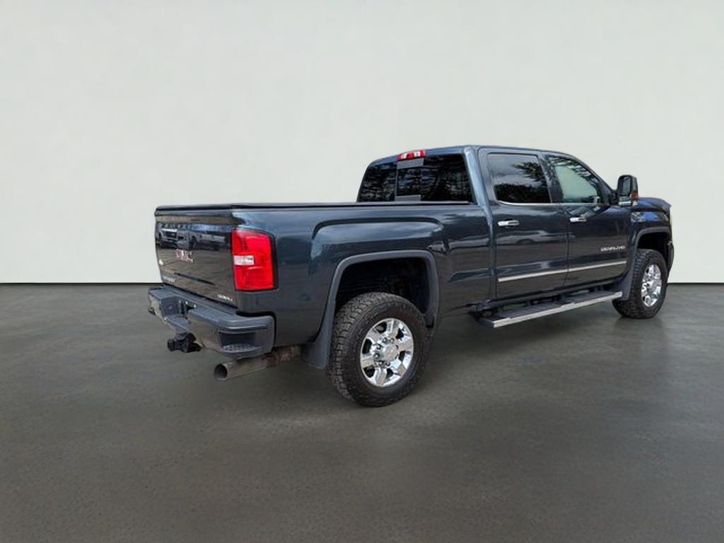 2017 GMC Sierra 3500HD Denali