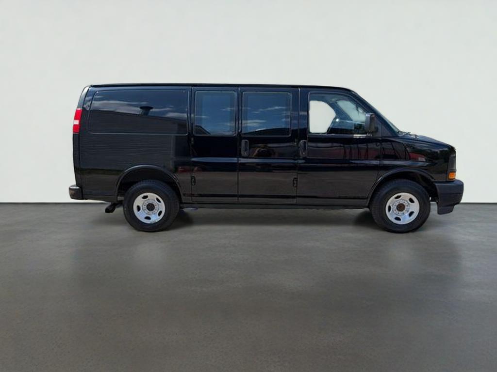 2017 GMC Savana 2500 Work Van