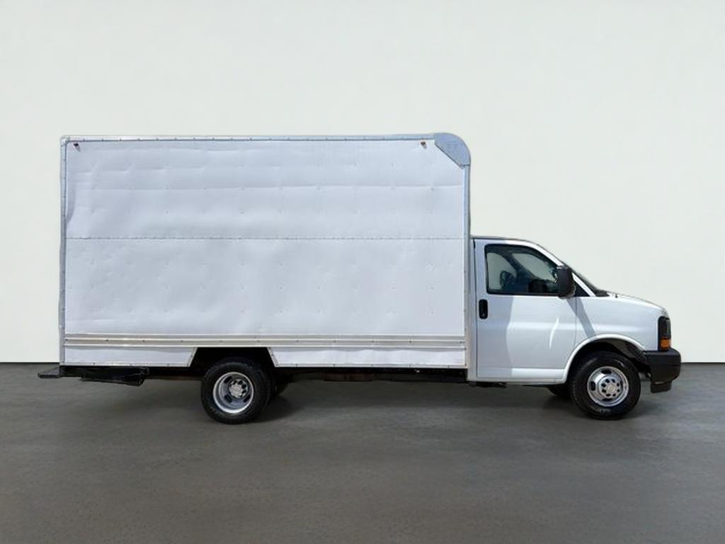 2017 Chevrolet Express 3500 Work Van Cutaway