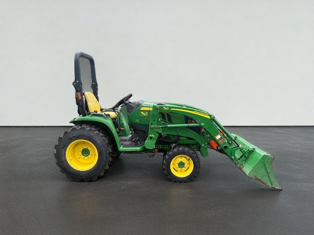 2016 John Deere 3033R 3 SERIES