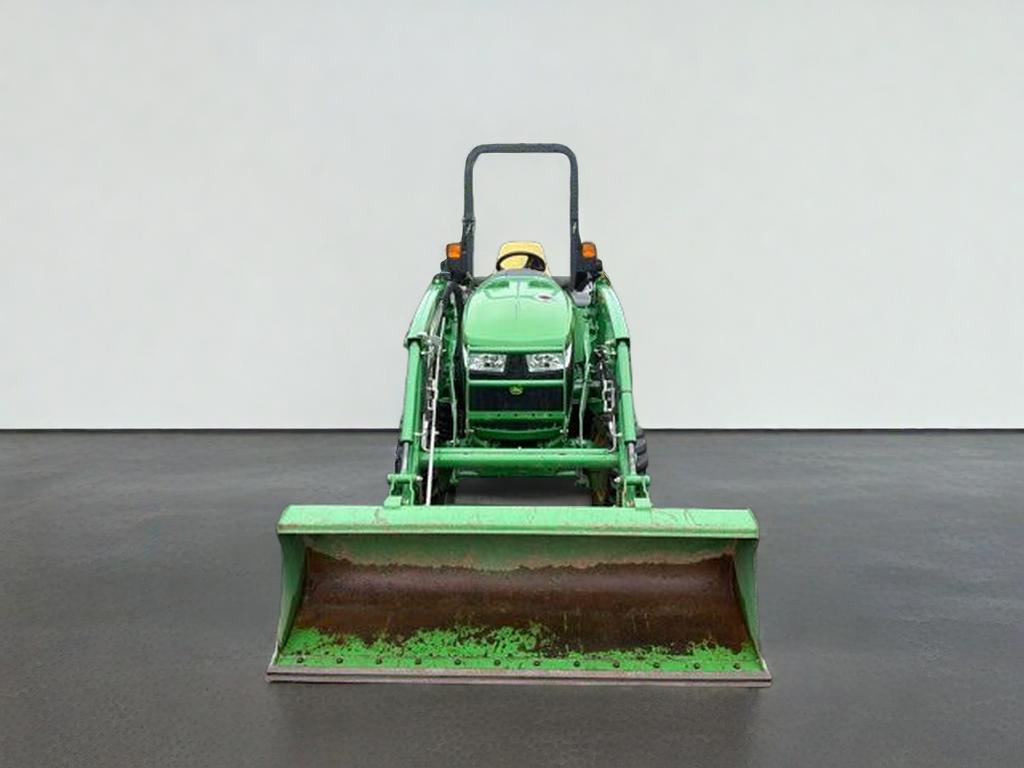 2016 John Deere 3033R 3 SERIES