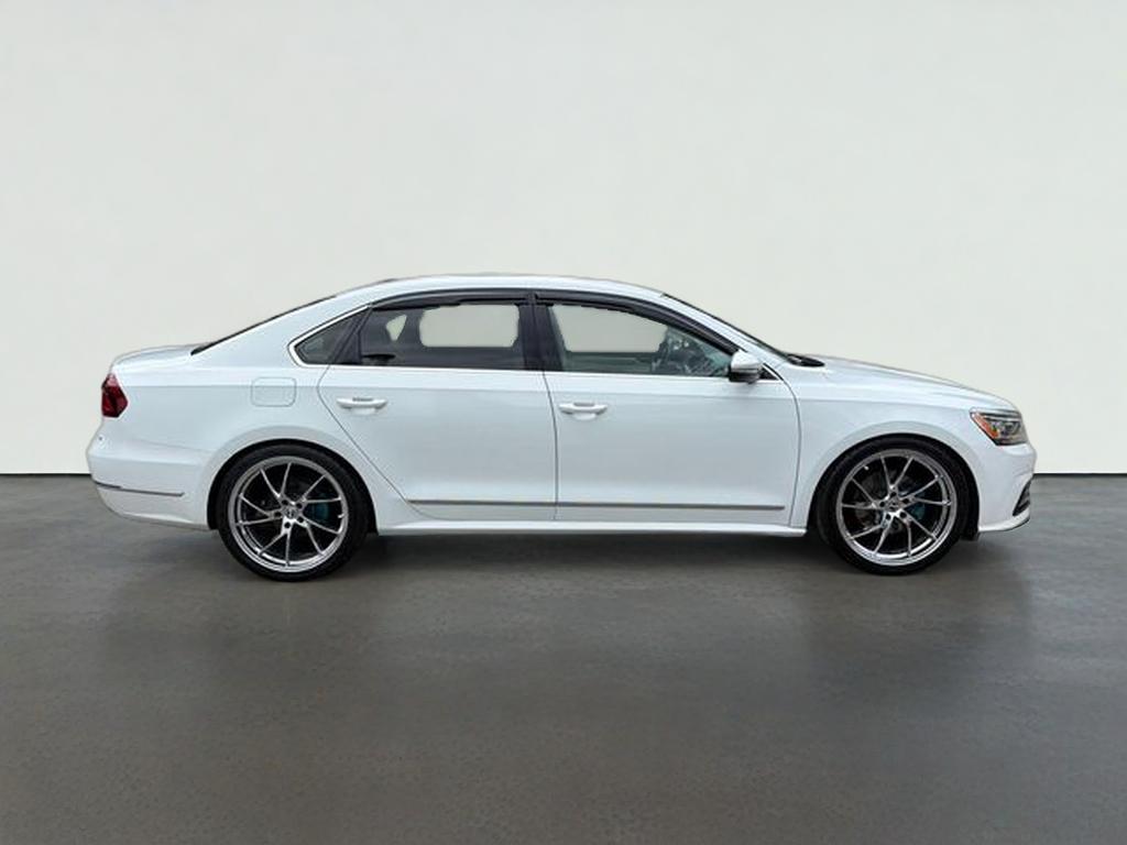 2017 Volkswagen Passat 1.8T SE w/Technology