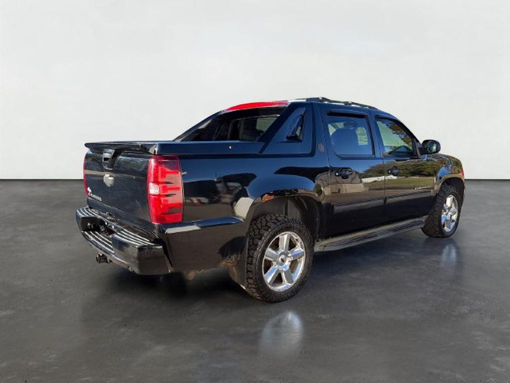 2013 Chevrolet Avalanche 1500 LS