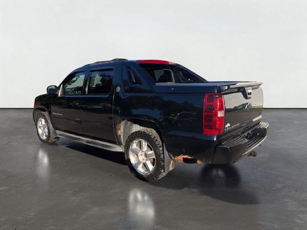 2013 Chevrolet Avalanche 1500 LS