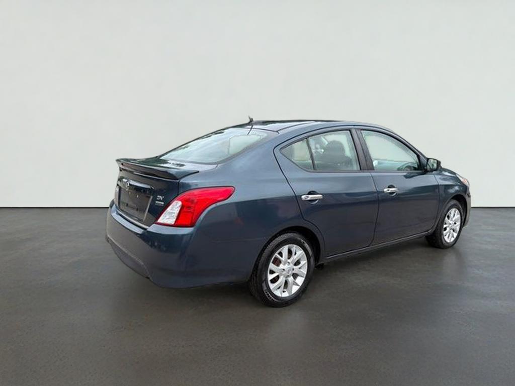 2017 Nissan Versa 1.6 SV