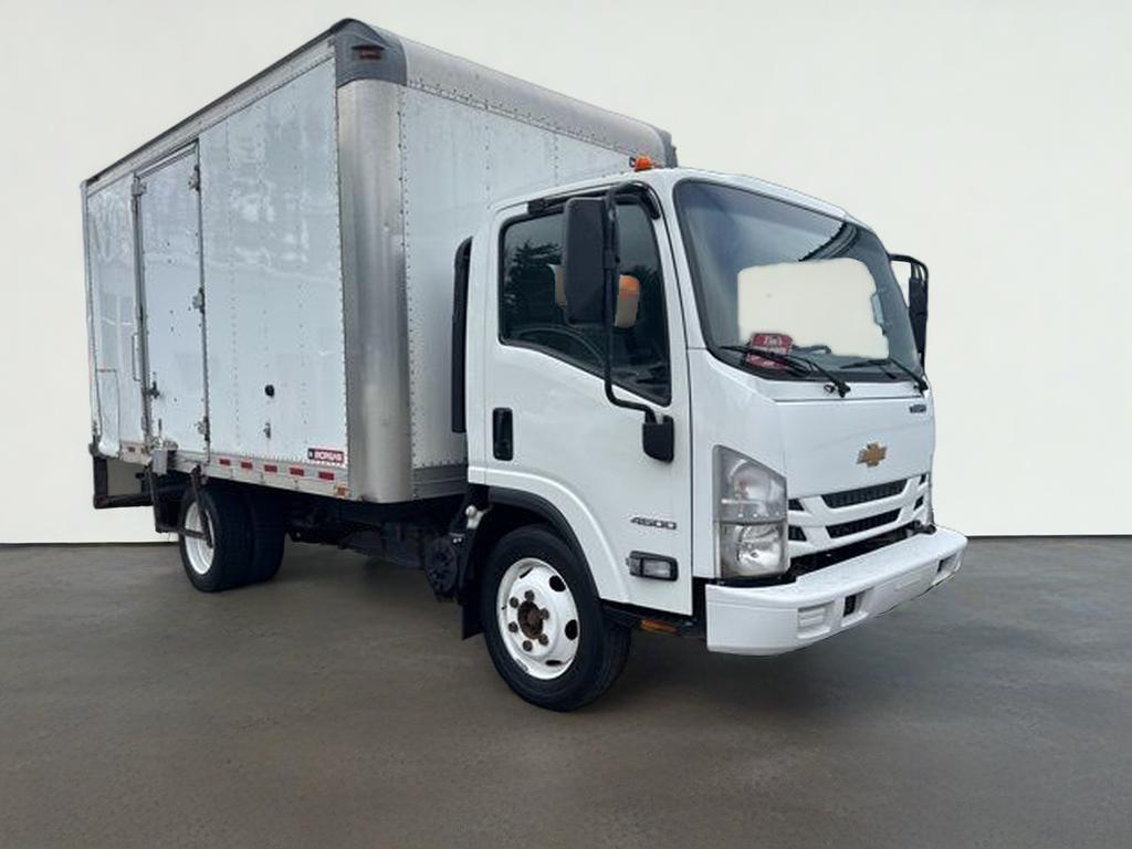 2017 Chevrolet 4500 LCF Base Box Truck