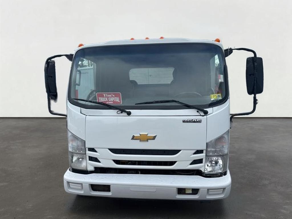 2017 Chevrolet 4500 LCF Base Box Truck